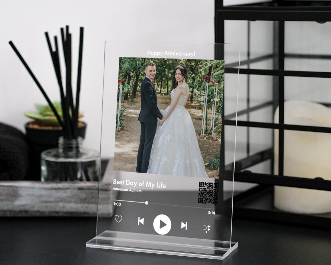 Custom Music Spotify Plaque with Transparent Stand